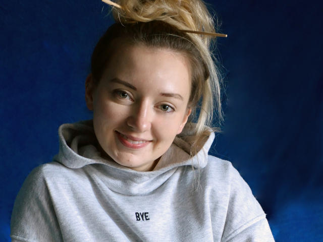 PrettyVicky - Live sex cam - 14213144