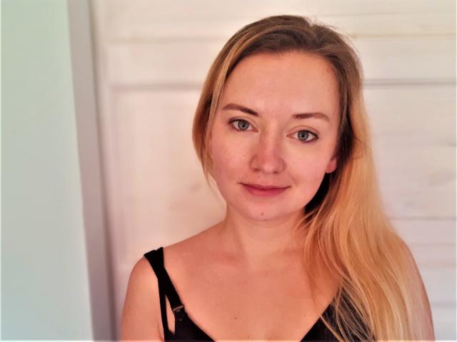 PrettyVicky - Live sexe cam - 14213174