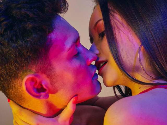 StevenNatasha - Live porn &amp; sex cam - 14216639