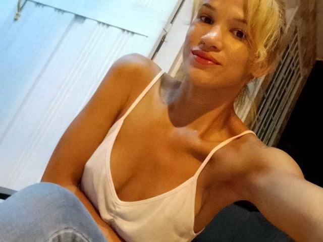 PaulinaNicolle - Live porn &amp; sex cam - 14216726