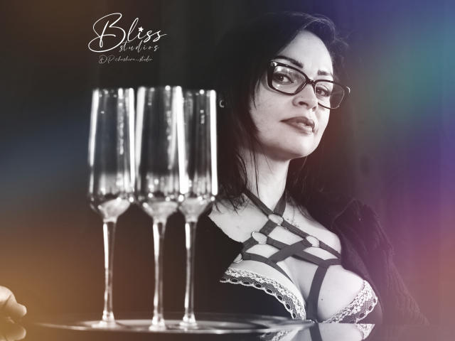 LeiaBenneth - Élő pornó és szexkamera - 14217854