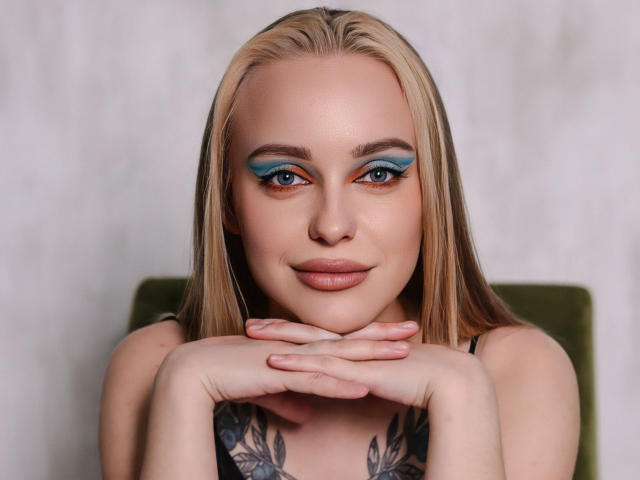 AnneHoferman - Live Sex Cam - 14220678