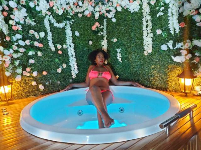 CorallHotty - Live porno og sexkamera - 14227070