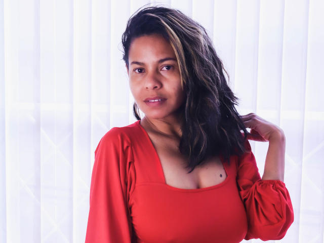LuzAnna - Live sexe cam - 14236482
