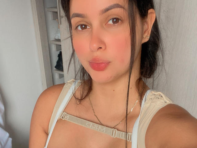 EmilyParkerr - сексуальная веб-камера в реальном времени - 14246294