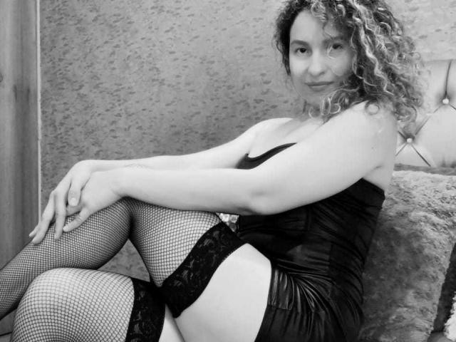 EroticSasha - Live sex cam - 14290186