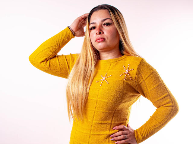 ZoeTurner - Live sex cam - 14295674