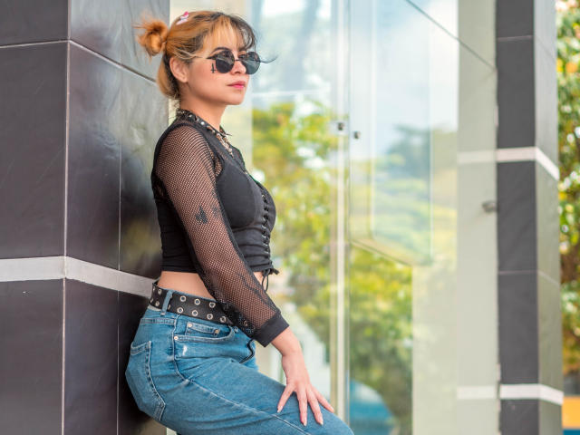 CherryWingx - Live porn &amp; sex cam - 14304394