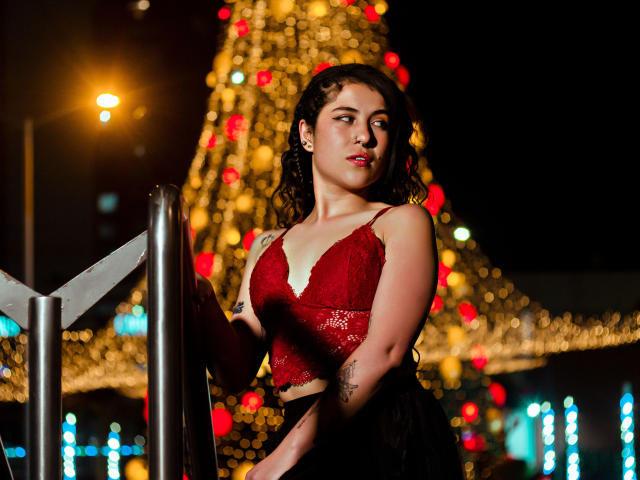 DeniseVarisov - Live sex cam - 14335358