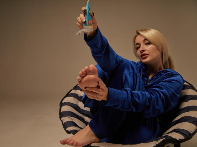 ValeryMiracle - Camera khiêu dâm &amp; quyến rũ trực tiếp - 14361054