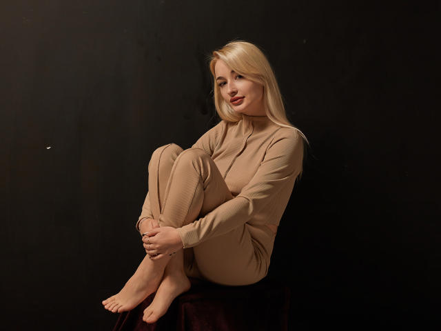 ValeryMiracle - сексуальная веб-камера в реальном времени - 14361102