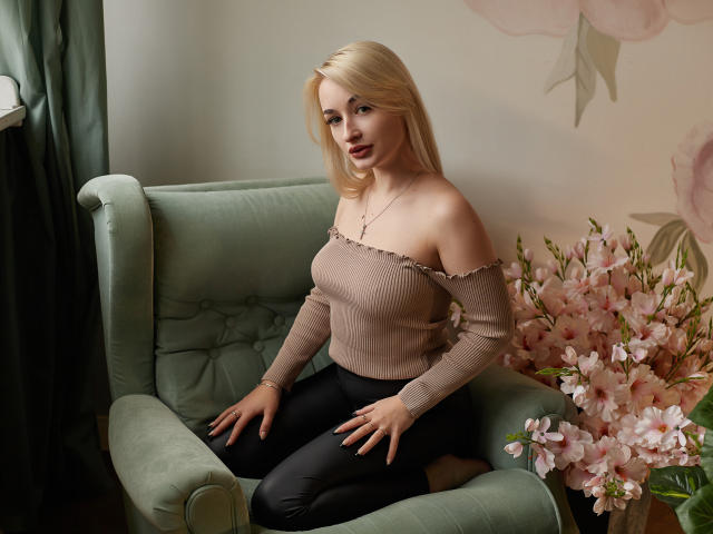 ValeryMiracle - Camera khiêu dâm &amp; quyến rũ trực tiếp - 14361278