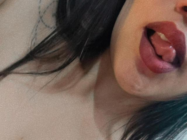 LuciBrown - Live sex cam - 14381934