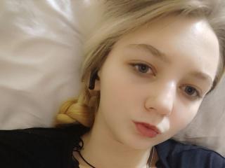 MissKrisss - Live sex cam - 14403510