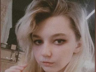 MissKrisss - Live sex cam - 14403522