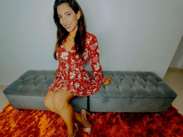 SophiiaEvans - Porno na żywo i seks kamera - 14410054