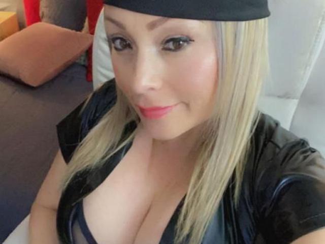 HollyMadisonn - Live porn &amp; sex cam - 14412518