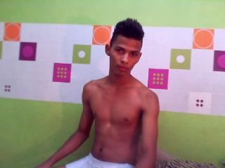 SexyRonnald - Live porn &amp; sex cam - 1443276
