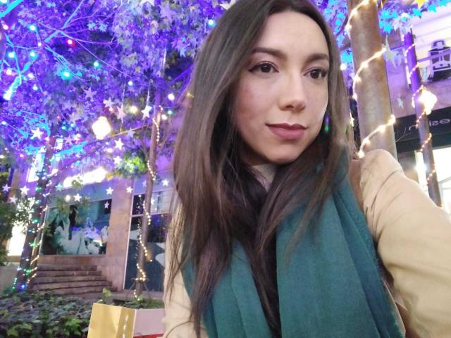 MiaReed - פורנו בשידור חי ומצלמת סקס - 14437290