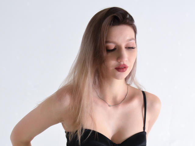 LucyArrow - Live porn &amp; sex cam - 14441606