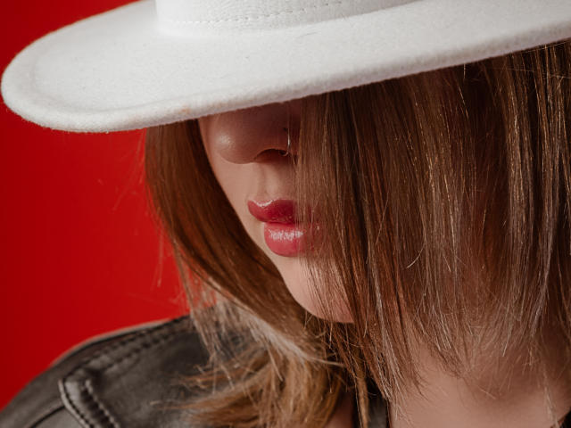 FionaLuvi - Live porn &amp; sex cam - 14450790