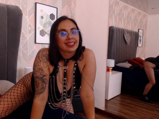 ChloeMarss - сексуальная веб-камера в реальном времени - 14451070