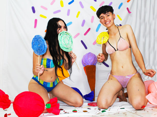 AmeliaAndAnais - Live sexe cam - 14523302