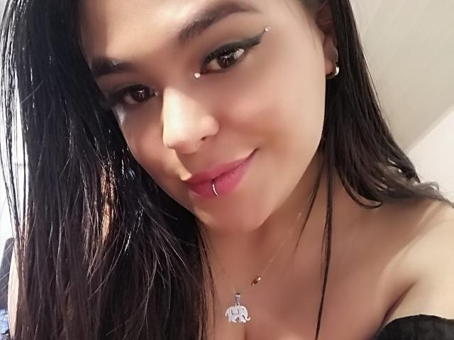 ElenaGommy - Live sex cam - 14541410