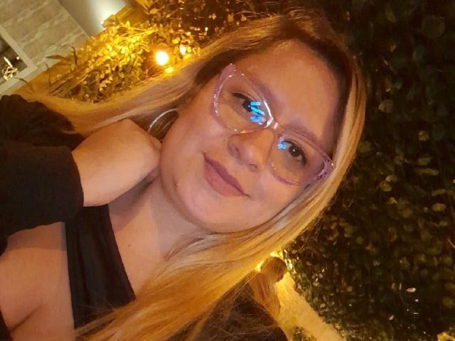 SaraMoreti - פורנו בשידור חי ומצלמת סקס - 14575670