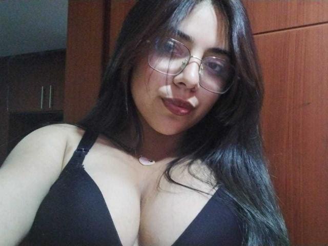 RousseCollins - Live Sex Cam - 14589538