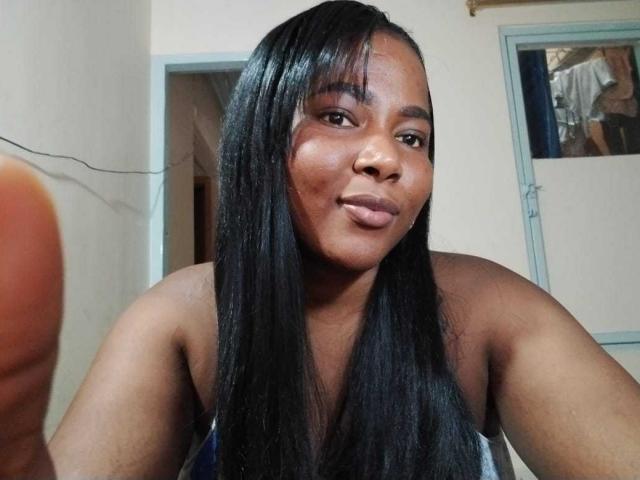 EmiraHot - Live sex cam - 14593286