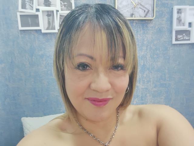 ChristinMoore - Live porn &amp; sex cam - 14615566