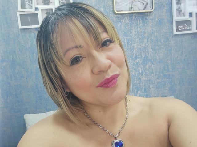 ChristinMoore - Live porn &amp; sex cam - 14615570