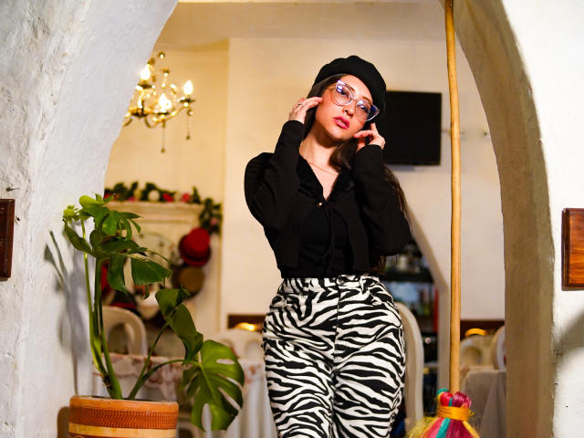 ElizabethMorrison - Live sex cam - 14637150