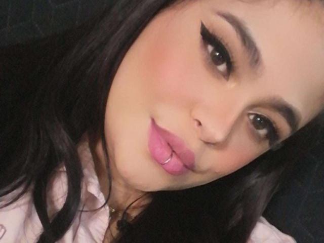 ElenaGommy - сексуальная веб-камера в реальном времени - 14639110