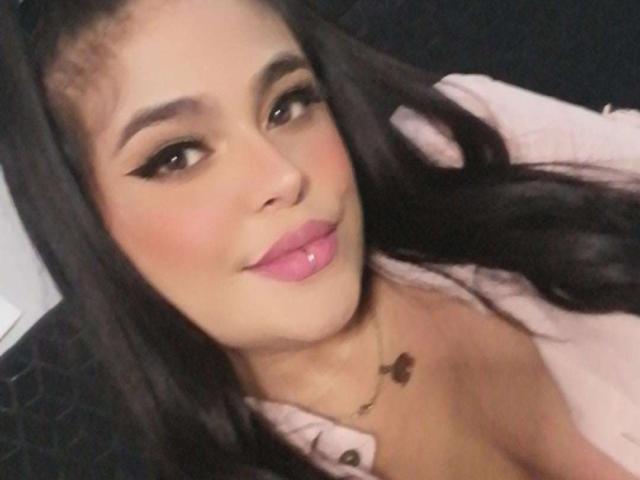 ElenaGommy - Live porn &amp; sex cam - 14639118