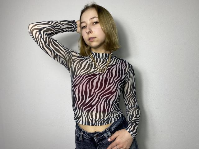 SoniaFugors - Live porn &amp; sex cam - 14650402