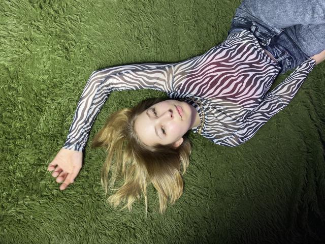 SoniaFugors - Live porn &amp; sex cam - 14650426