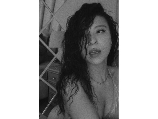 LaurynBloom - Live sex cam - 14660230