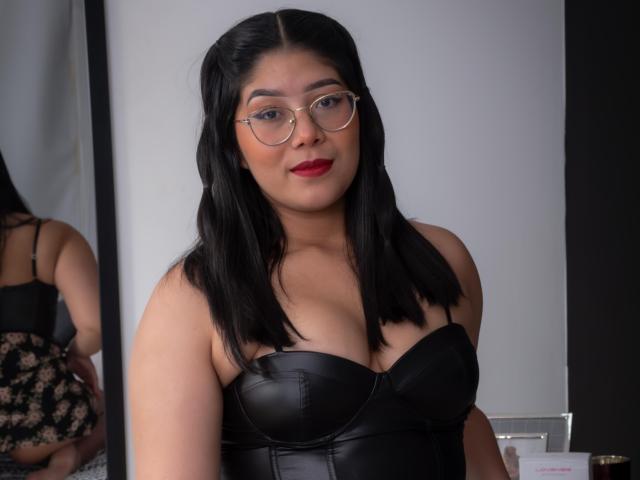 AlessaJames - Live sex cam - 14685358
