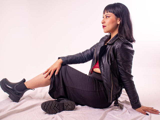 MichelleTaylor - Live Sex Cam - 14697394