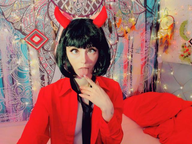 MissAstravert - פורנו בשידור חי ומצלמת סקס - 14697618