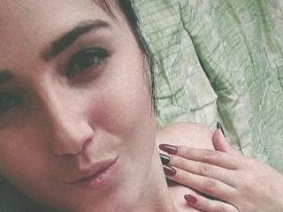 KiraSweetchik - Live porn &amp; sex cam - 14702562