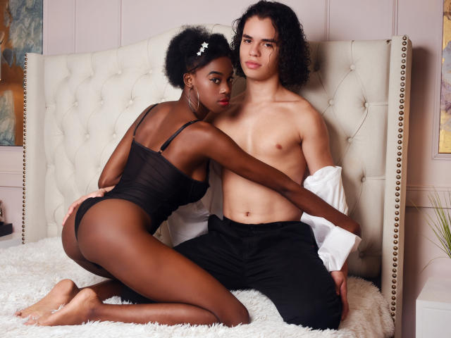 AlexandraAndJhonny - Live porn &amp; sex cam - 14708938
