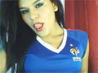 Stefaniee - Webcam live xXx with this vigorous body Young lady 