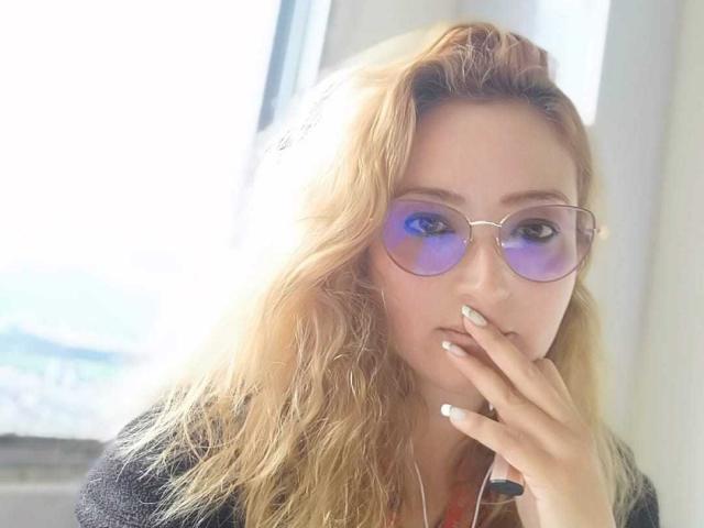 LucyRosiekus - Live porn &amp; sex cam - 14720858