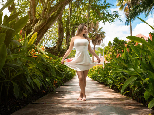 SophieLombardo - Élő pornó és szexkamera - 14728290