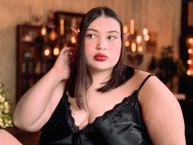 SnowWhiteBriana - Live sex cam - 14732626