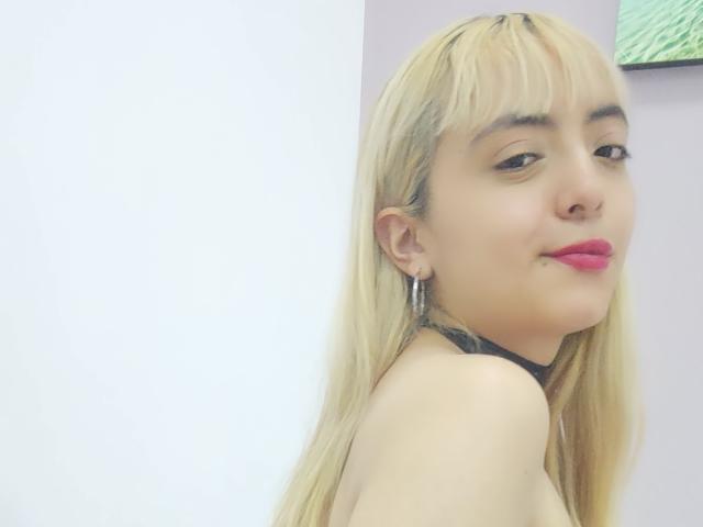 AnnieLeone - Live porn &amp; sex cam - 14740978