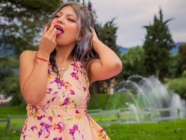 SophiaKing - Live porn &amp; sex cam - 14745222